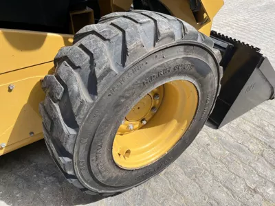 82637