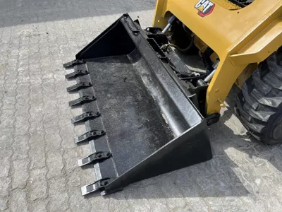 82637