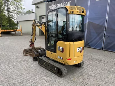 82631