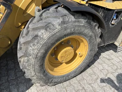 87782