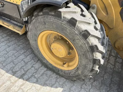 87782
