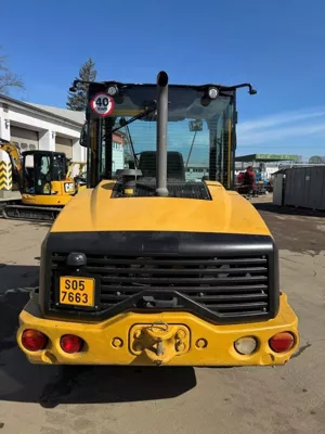 82618