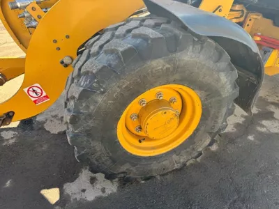 82618