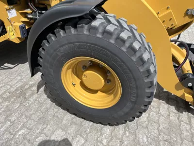 87822