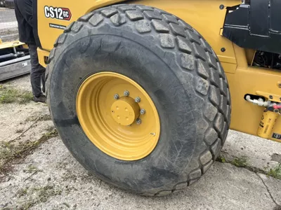 87813