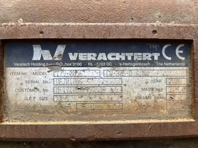 82679